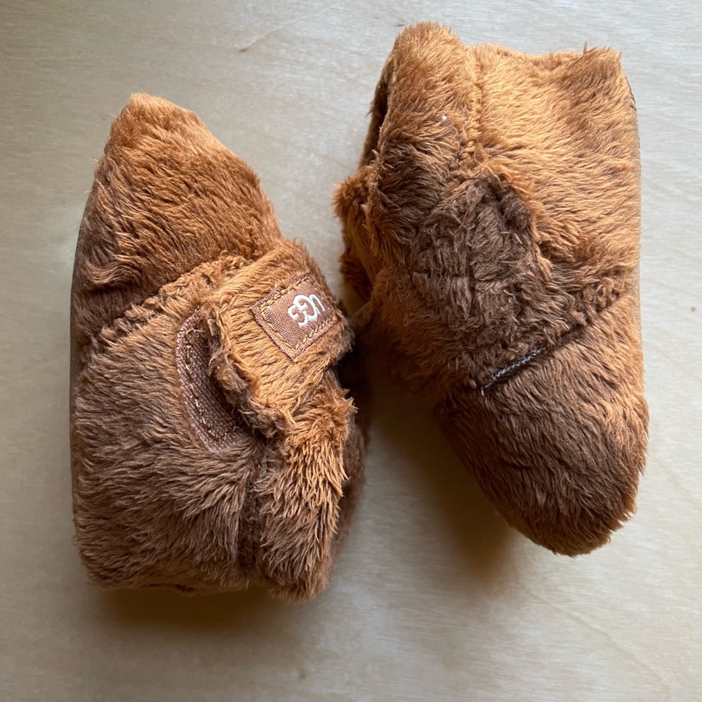 UGG Bixbee Baby Booties